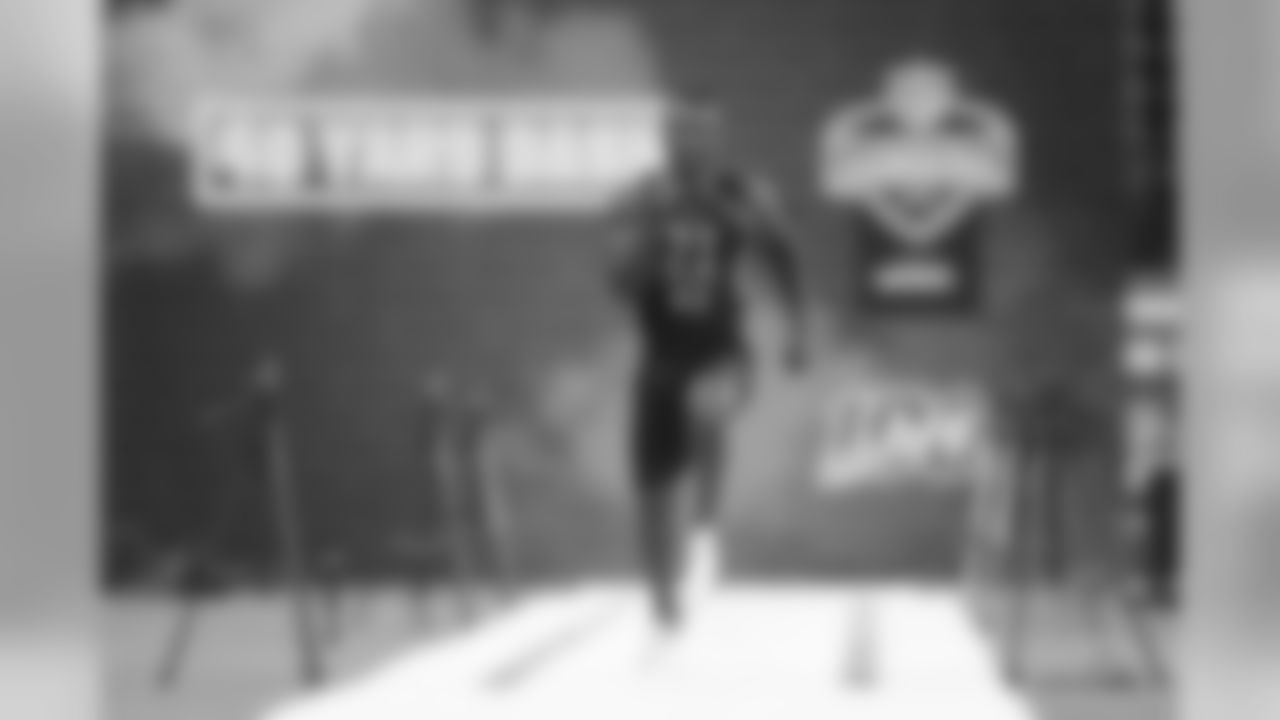Mecole Hardman, Georgia
Hardman came to the Combine wanting to be the fastest guy on the field. He didn't quite accomplish that, but his time of 4.33 seconds was tied for the third-fastest among the wide receivers and fifth overall.