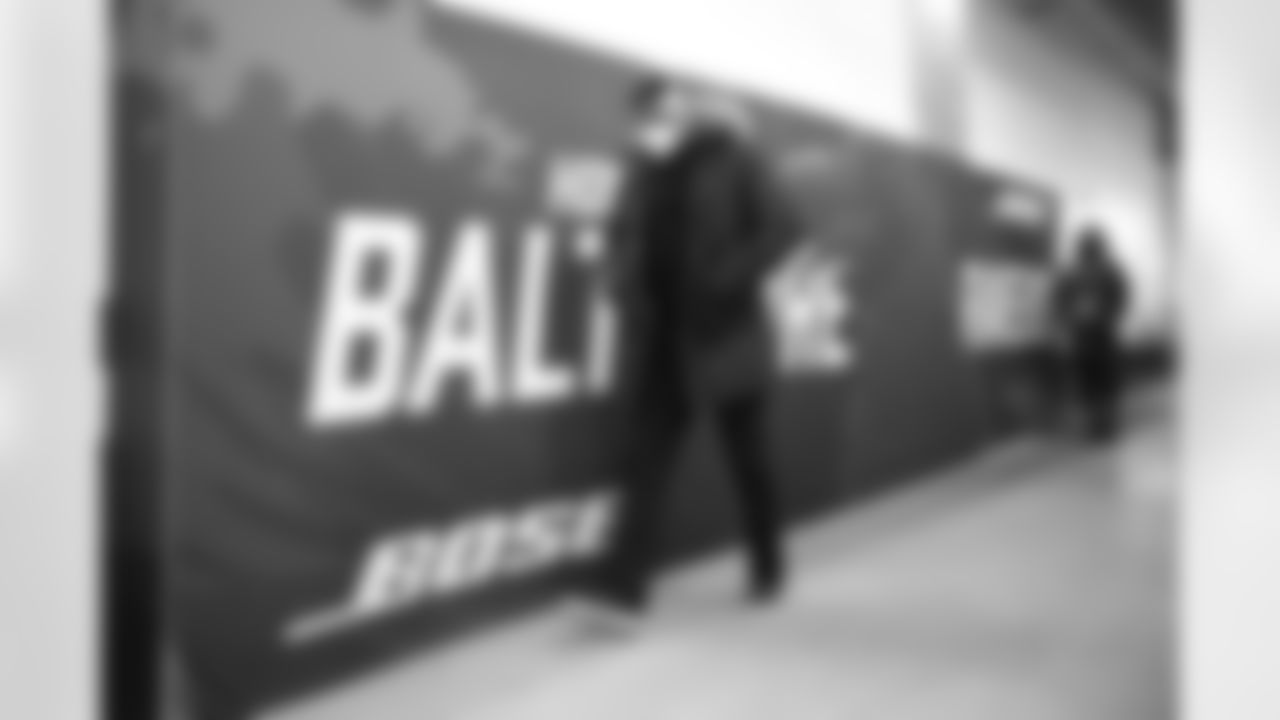 DE Calais Campbell