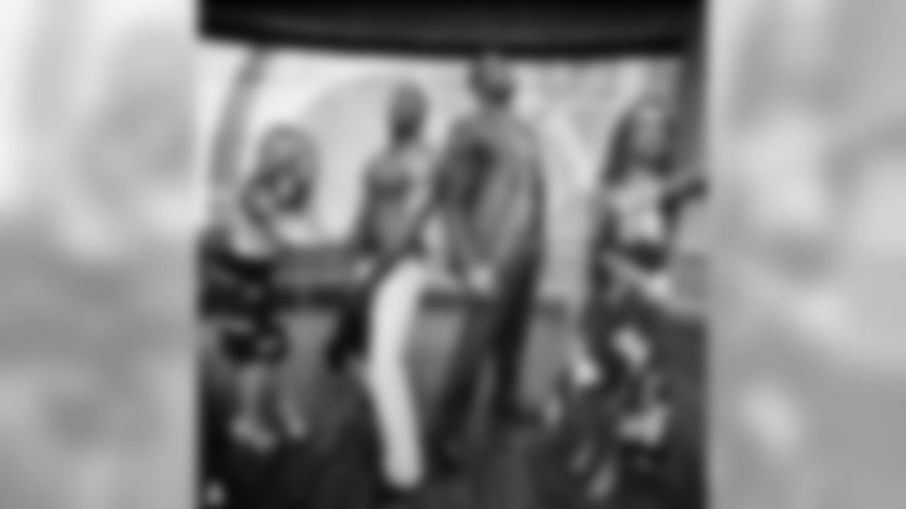 digital_12 [Jacoby Jones]: I liked the romba thow!