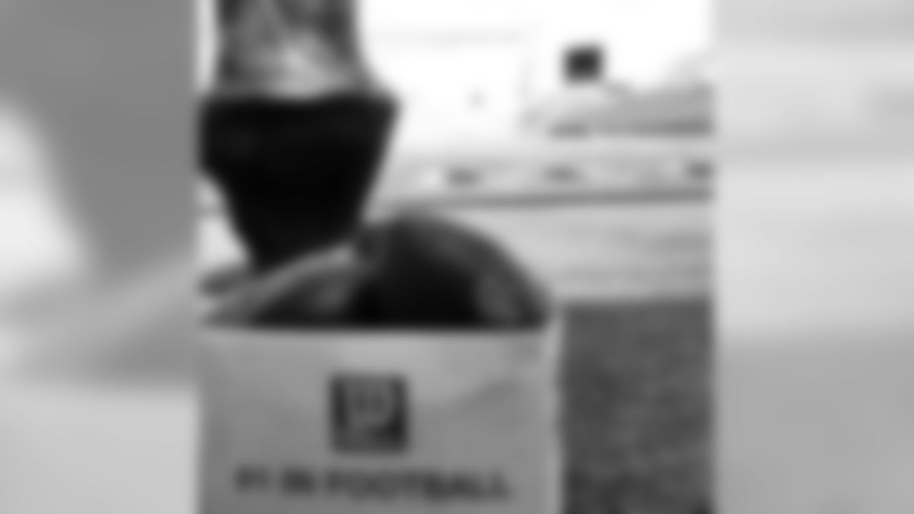 jtuck9 [Justin Tucker]: Back at it! Working on my 38/43yd PATs. #RavensNation (also, big thanks to UNT for letting me hang!)