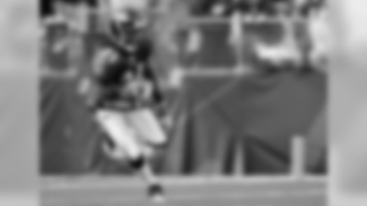 Images from the Ravens' 30-7 win over the previously-undefeated Denver Broncos on November 1, 2009 in Week 8.