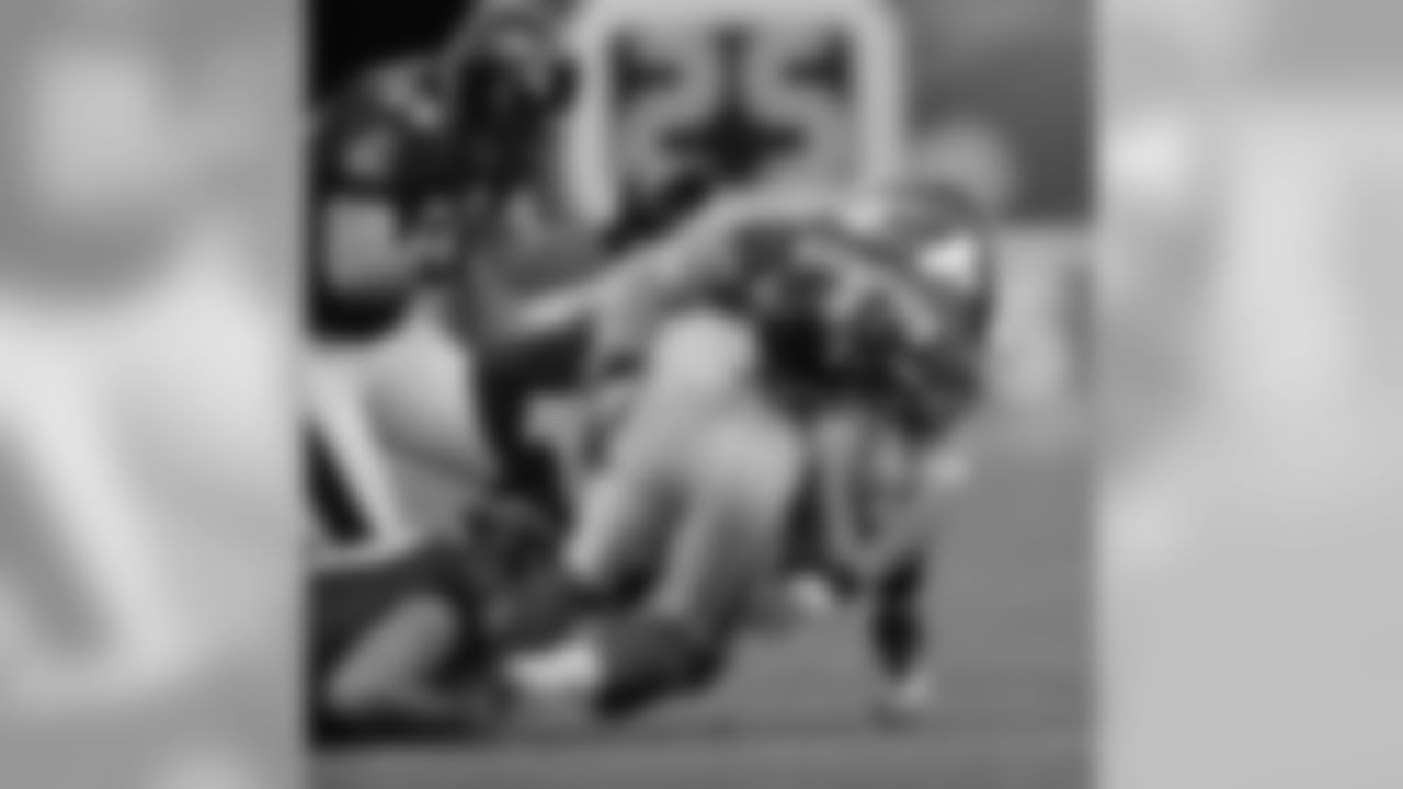 The Baltimore Ravens beat the Miami Dolphins 27-9 in Miami in their wild card playoff game in January 2009.