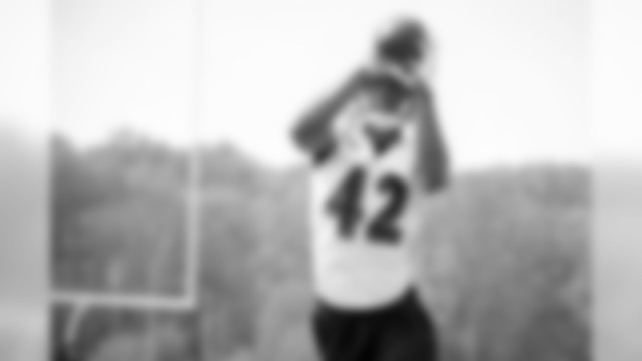 Julian Wilson 2015 stats: Did not play
Wilson was an undrafted player out of Oklahoma last year who broke his leg in rookie minicamp and missed the entire season. The 6-foot-2 cornerback has potential and he will compete for a roster spot.