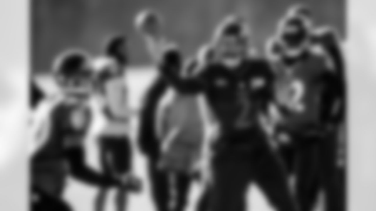QB Tyler Huntley