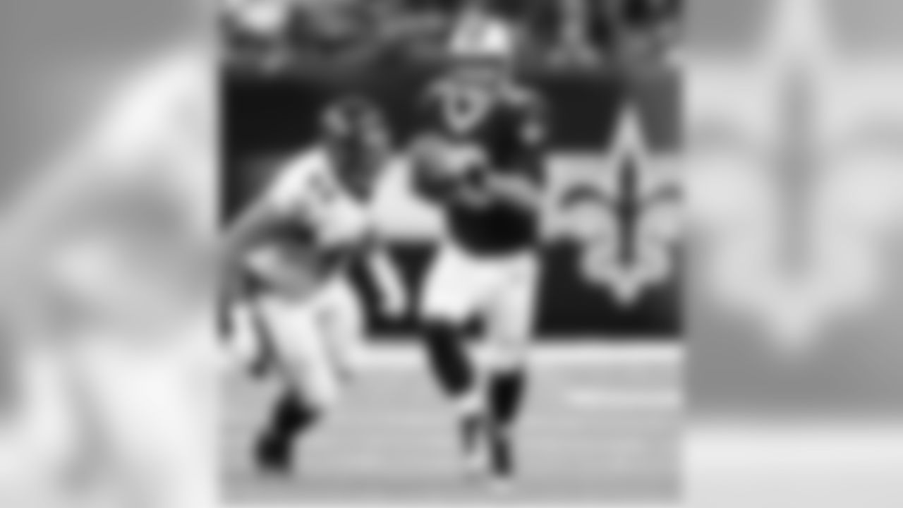 trenchwork94 [Carl Davis] Plotting on a come up. Ima get it too. #Trenchwork