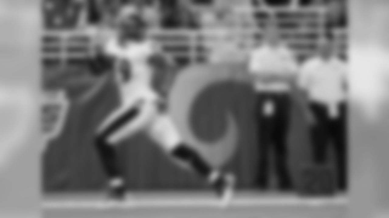 Images from the Ravens' 27-21 road loss to the St. Louis Rams in the fourth and final preseason game of the 2010 season. Baltimore finished the preseason with a 3-1 record.
