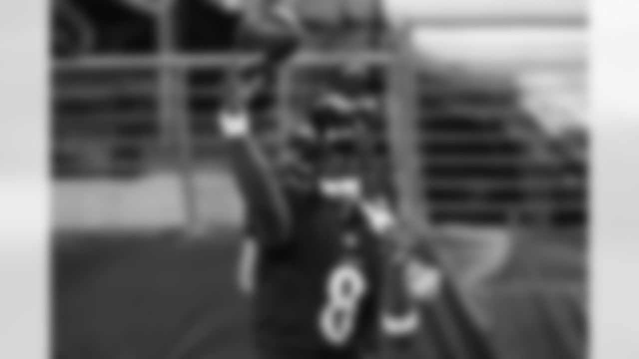 Baltimore Ravens quarterback Lamar Jackson warms up before an NFL football game against the Kansas City Chiefs, Monday, Sept. 28, 2020, in Baltimore. (AP Photo/Nick Wass)