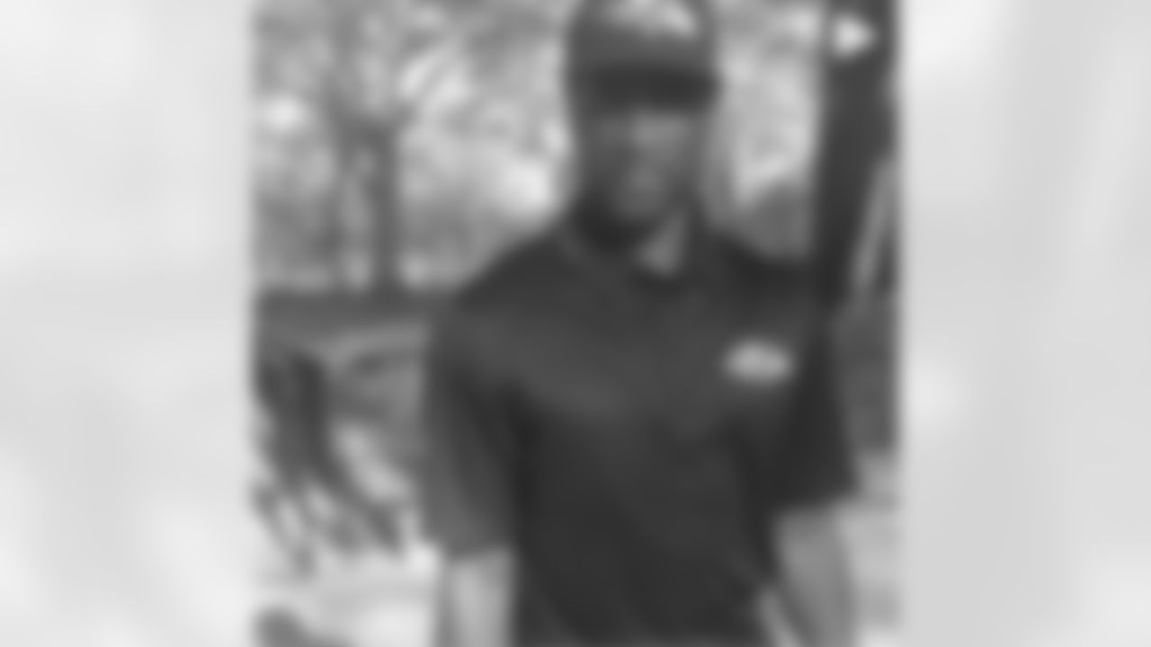 l_webb21 [Lardarius Webb]: The Black John Harbaugh!! Lol