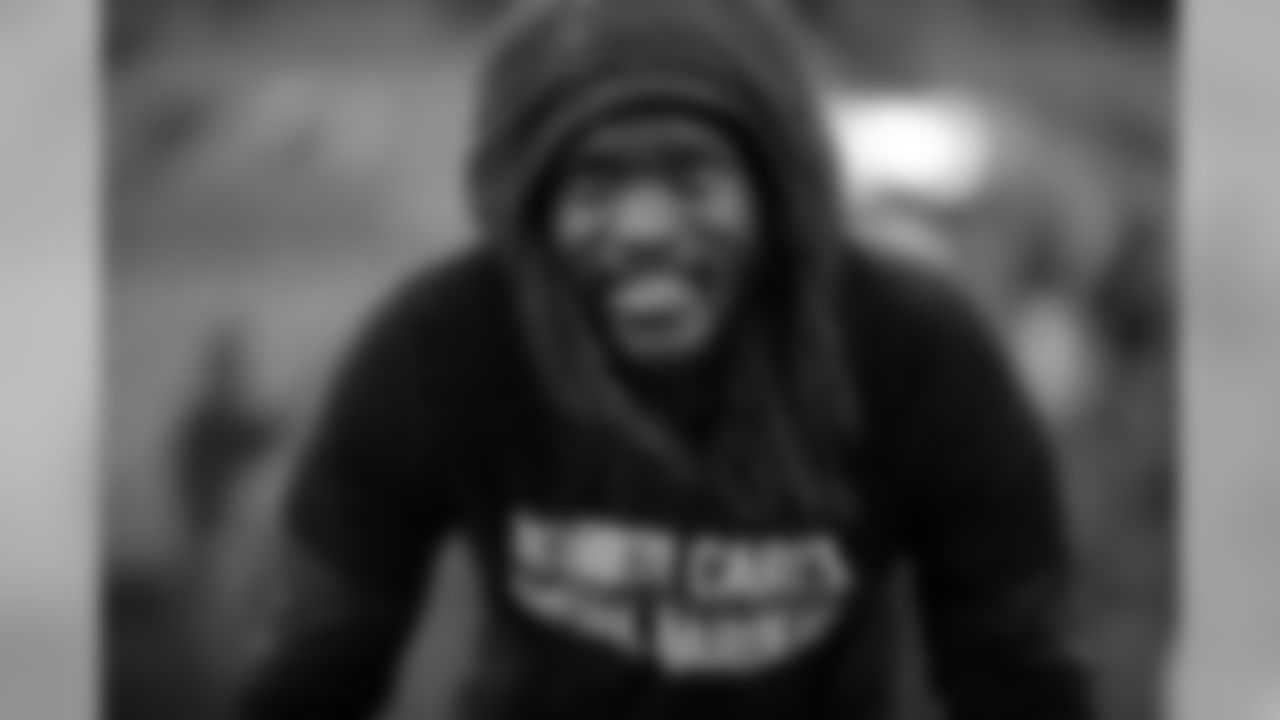 ILB Josh Bynes