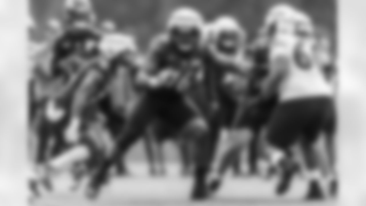 G John Simpson
Simpson has seemingly taken the lead in the left guard competition and held his own against the Commanders' strong defensive front.
