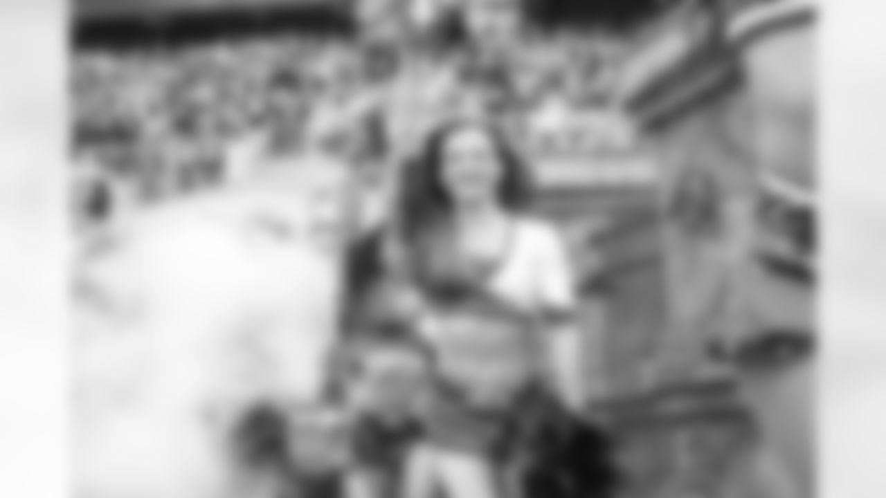 Cheer_VS_Rams-112