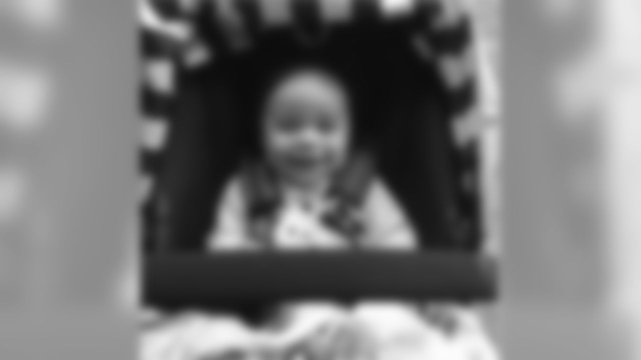 aceandsmitty[Steve Smith Sr.]: Deuce taking a ride yesterday!! He's always smiling