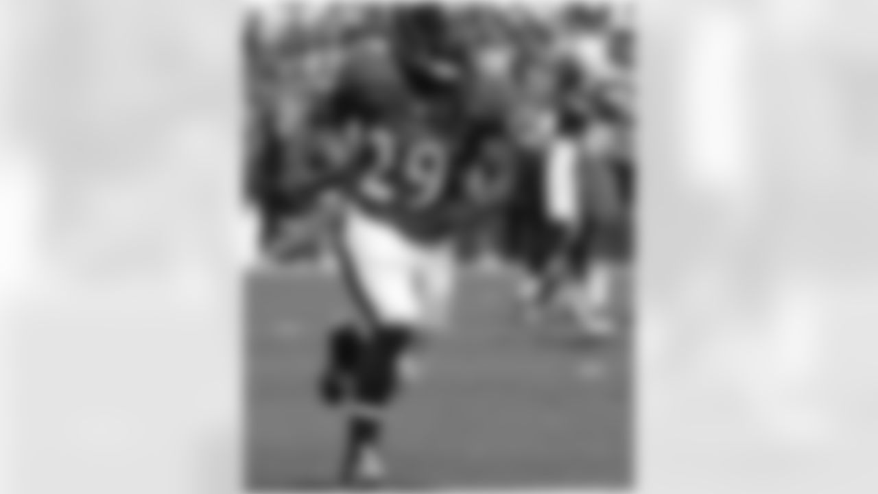 jforsett [Justin Forsett]: Felt great to be back out on that field today! Great Team Win!! #RavensFlock