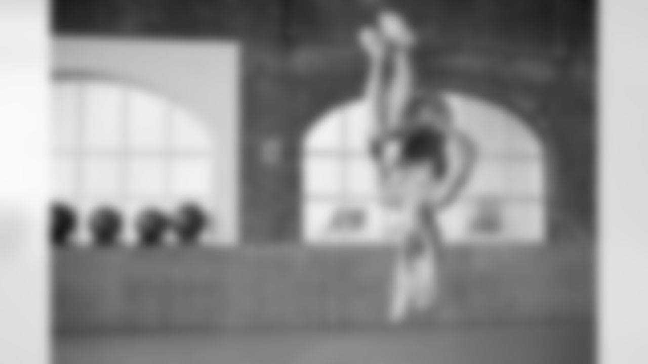 On Sunday, March 4, 2012, 2012 Cheerleader Tryouts continued at the Merritt Athletic Club.