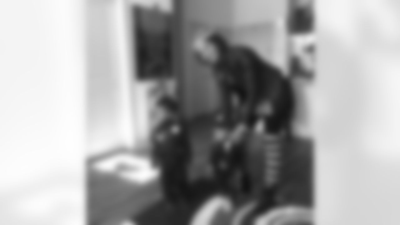 arr2four[Kyle Arrington]: @lady_v got the Feds watchin