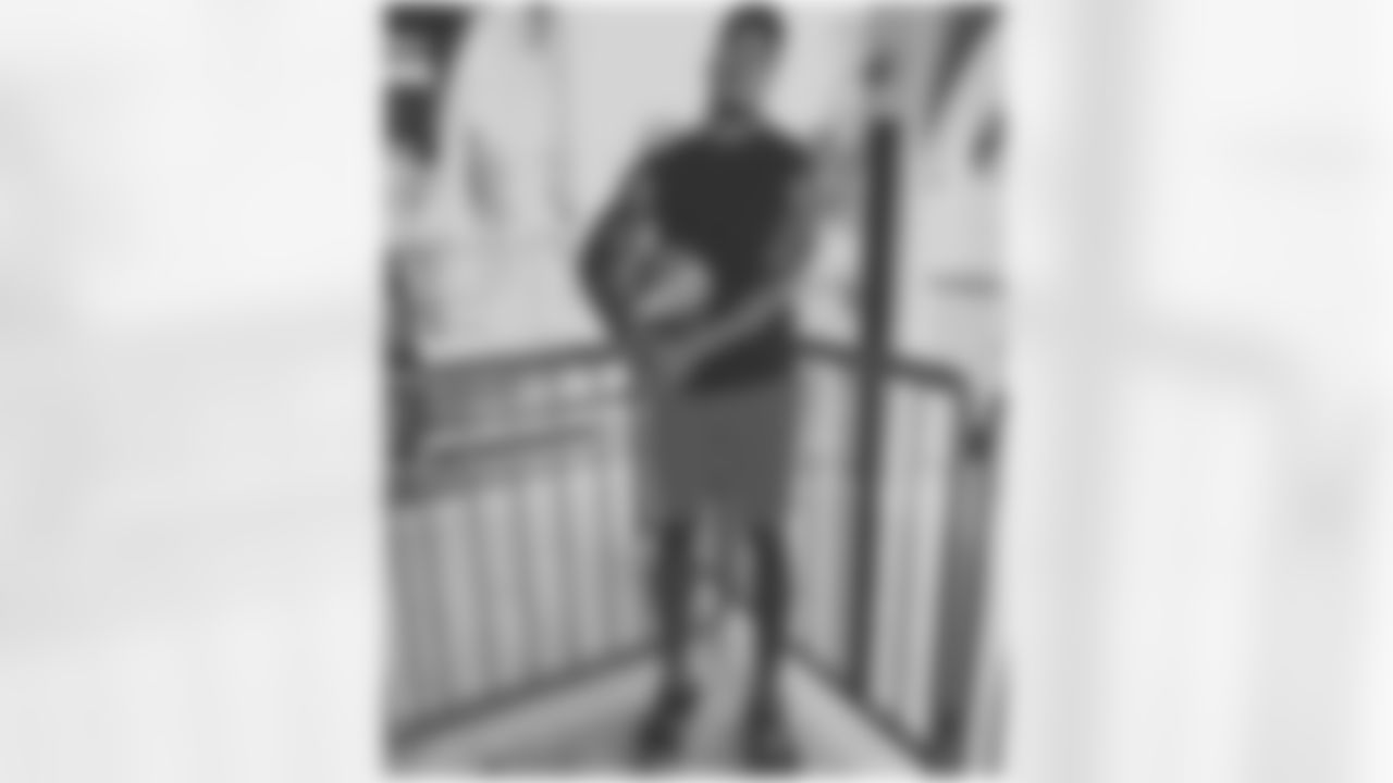 marlon_humphrey [Marlon Humphrey] Six Flags