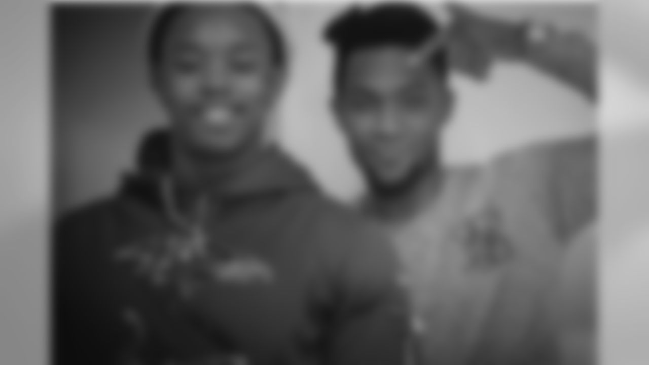 willied_effect[Will Davis]: Can't believe they brought us back together || S/o to the kid @chuckjacobs new addition to the @ravens and my college teammate at #UtahState #LoveLife