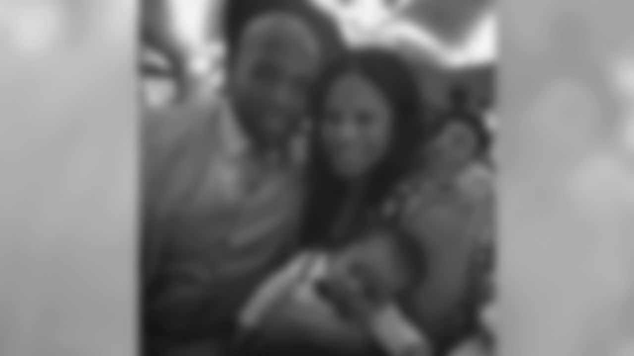 eugenemonroe60 [Eugene Monroe]: Those Monroe's look good