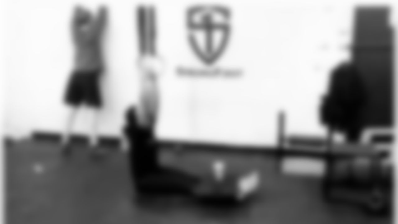 jforsett[Justin Forsett]: My wife @aforsett beasting it in the weight room! Follow her for some tips