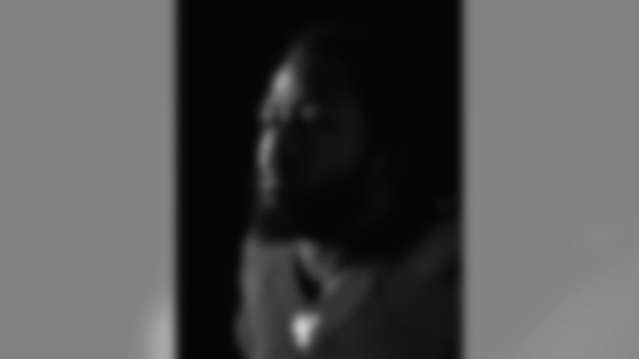 S Earl Thomas