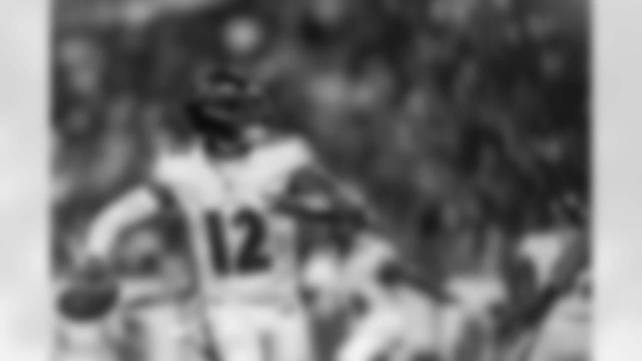 QB Anthony Brown