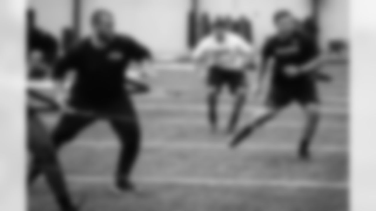 alexlewis72 [Alex Lewis]: Finally back with the squad! #ravens #nike