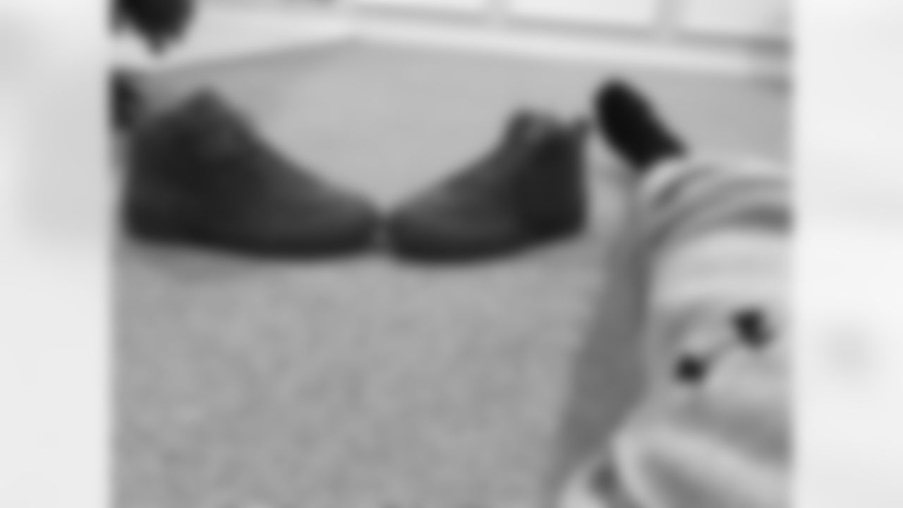 alevine41[Anthony Levine Sr.]: UA and Jays