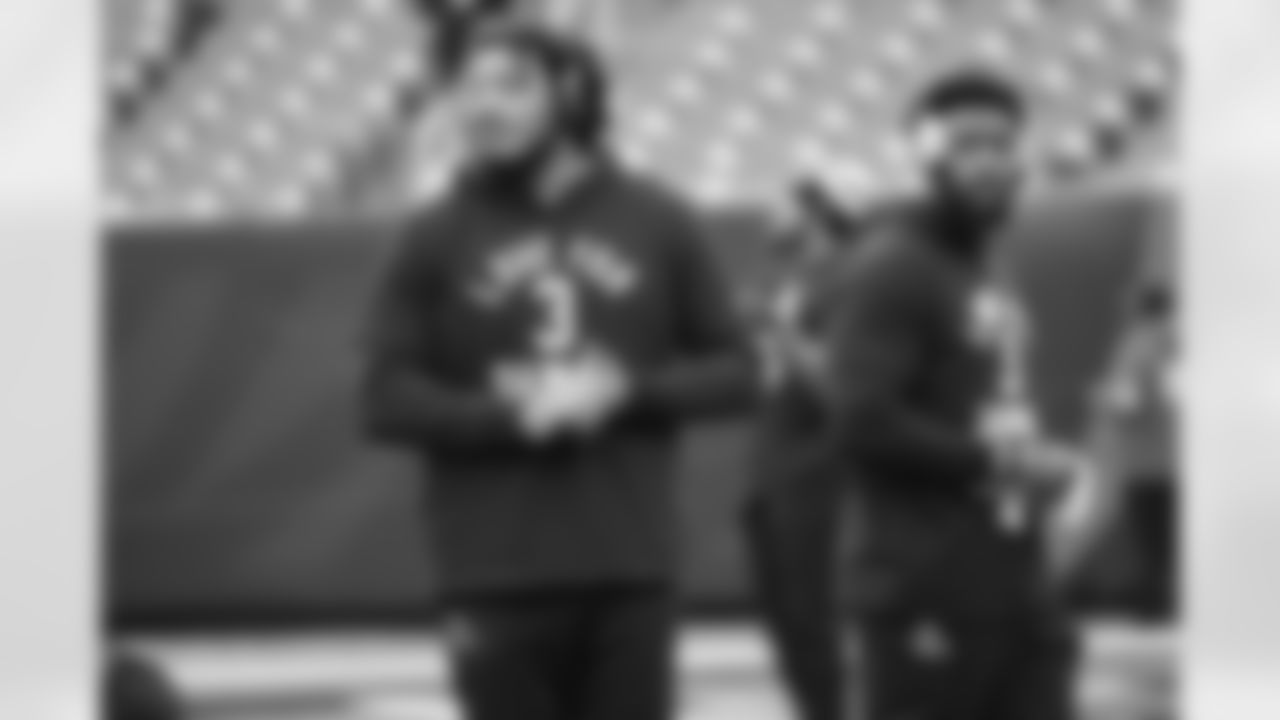 (From left to right) ILB Malik Harrison & ILB Patrick Queen