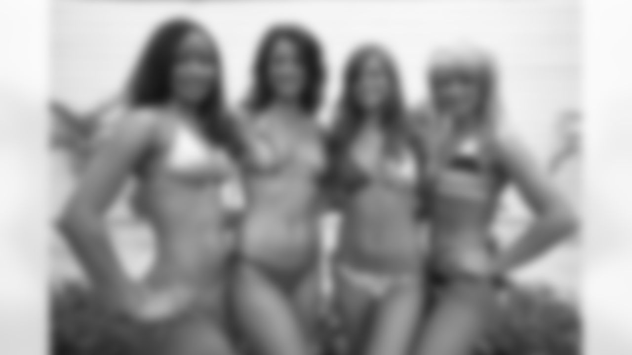 Dinah, Sammi Jo, Courtney and JoAnna on the set of their Silhouette shoots for RAVE-TV.