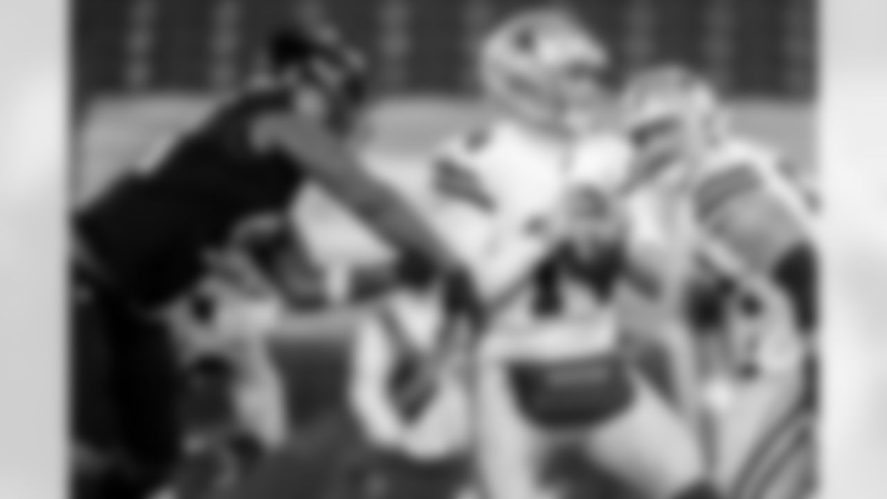 DE Yannick Ngakoue