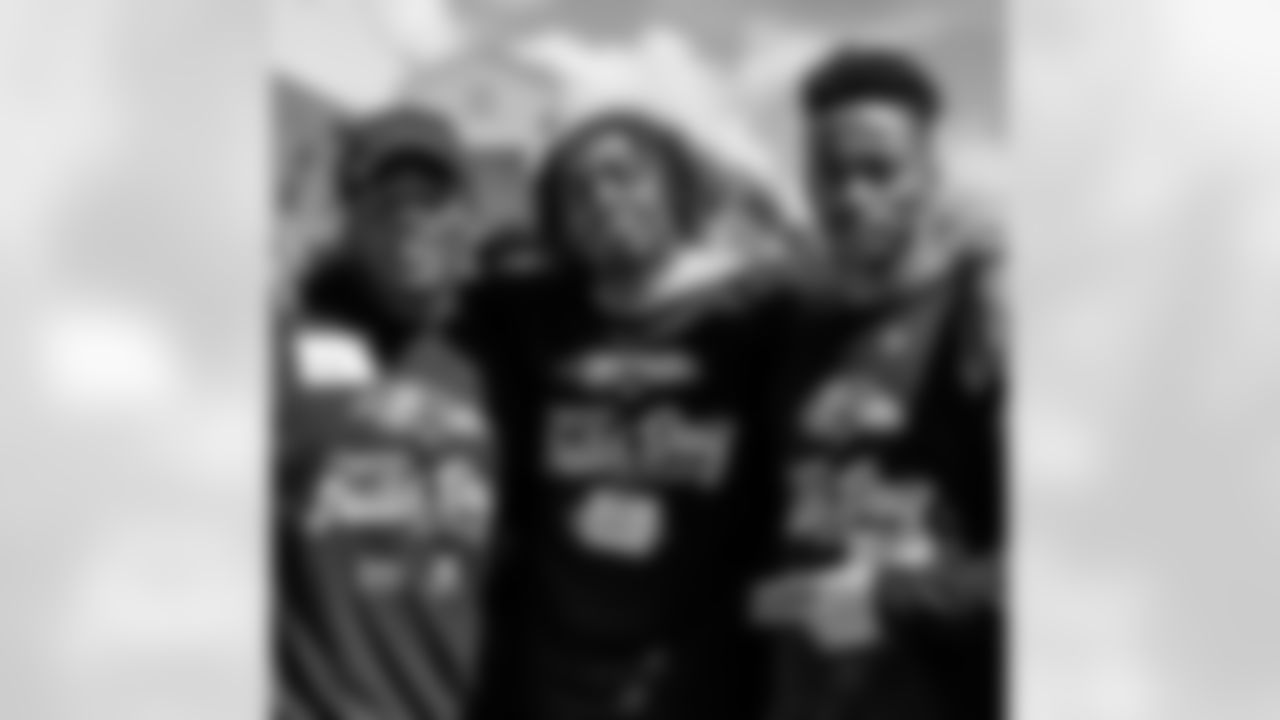 Anthony Averett [antaverettjr_] Playground build day !

The Give back