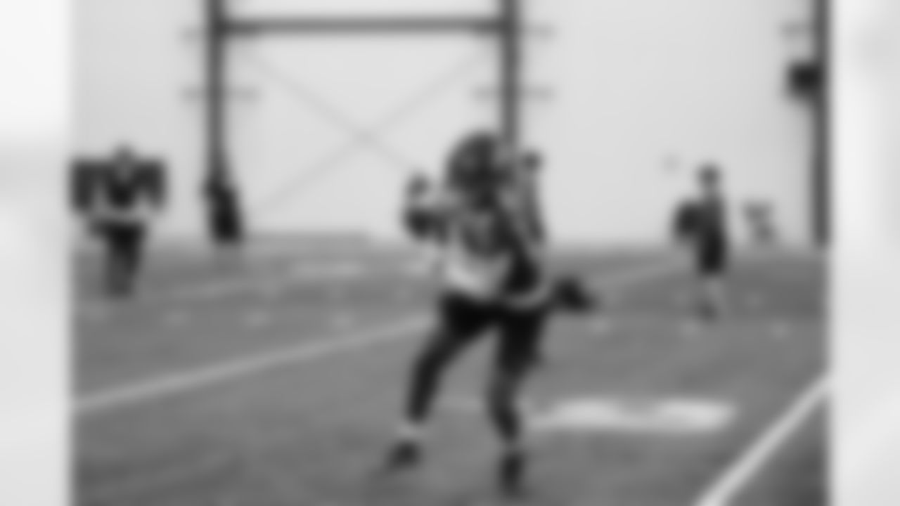 The Ravens rookies take the practice field during the 2022 Rookie Mini Camp.