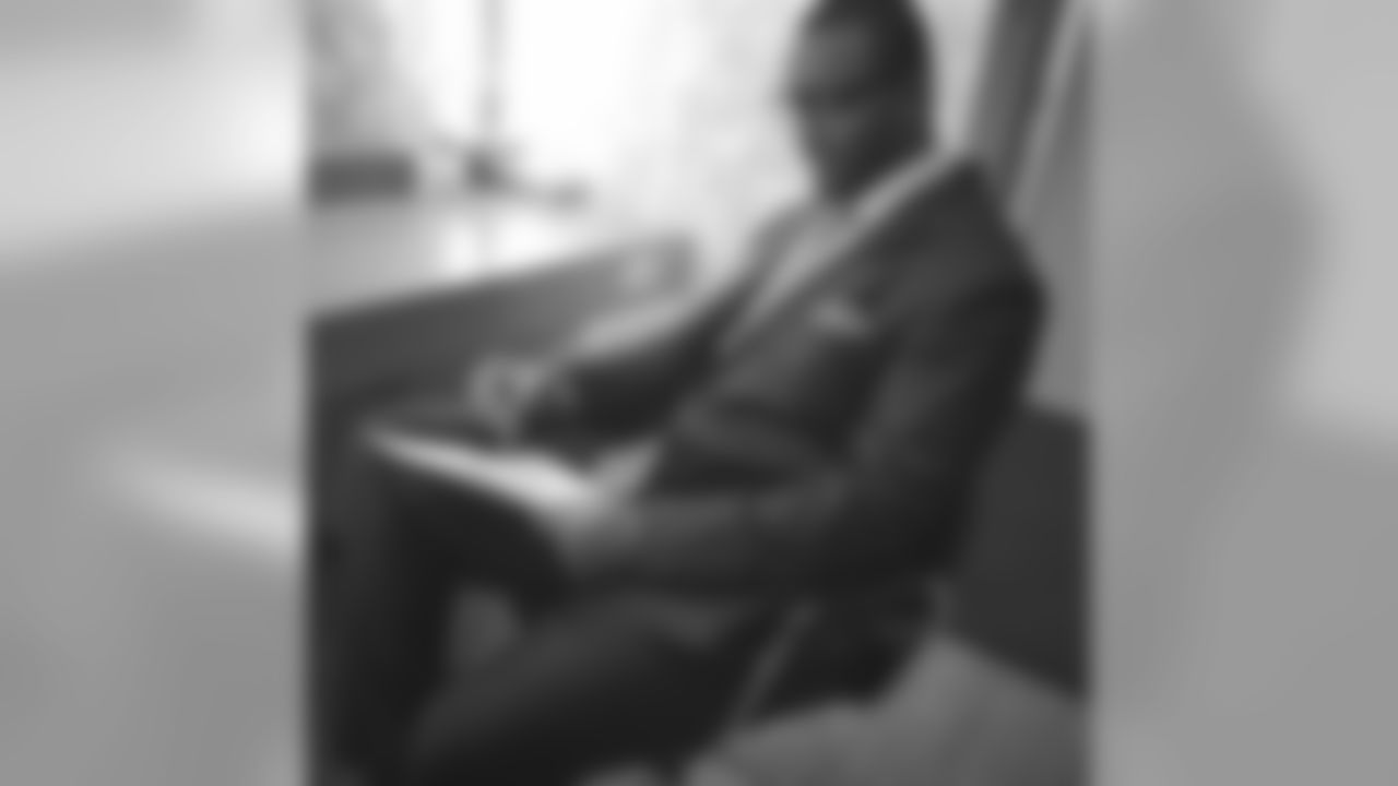 chriscanty99 [Chris Canty]: Suited and booted! Going over last minute news and notes before the show. Tune into @profootballtalk at 5:30pm to hear us recap week 2 around the #NFL. #NBCSports