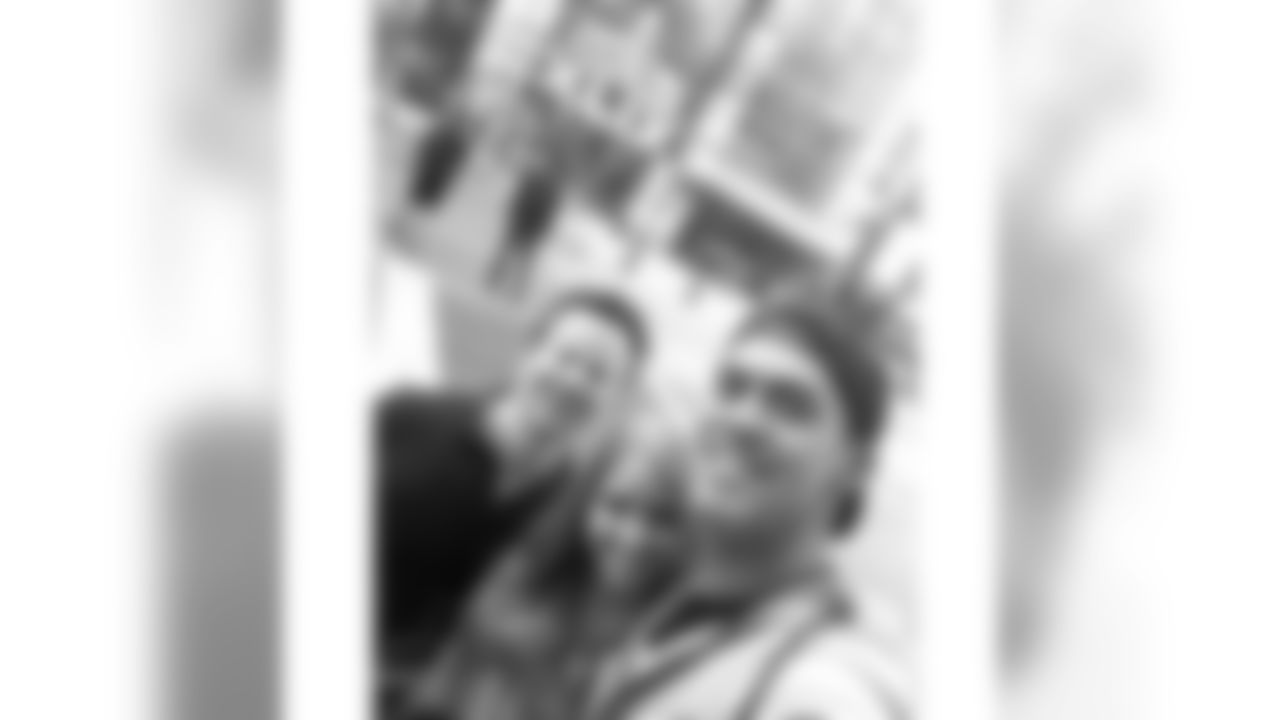 jtuck9[Justin Tucker]:Just finished hoppin' around Radio Row, time to enjoy the rest of the nite off #SBXLIX