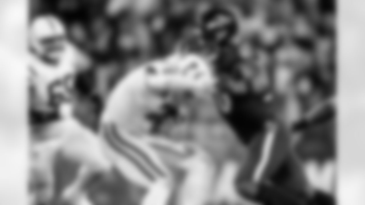 OLB Justin Houston