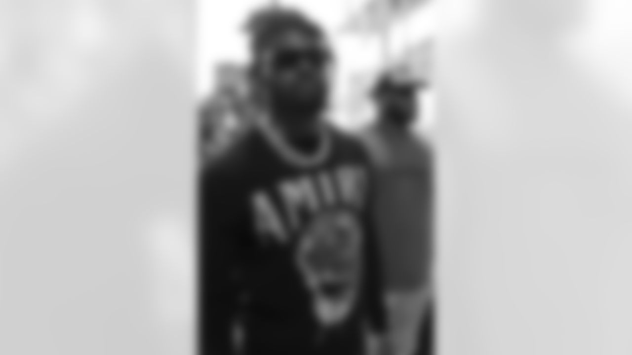 QB Tyler Huntley
