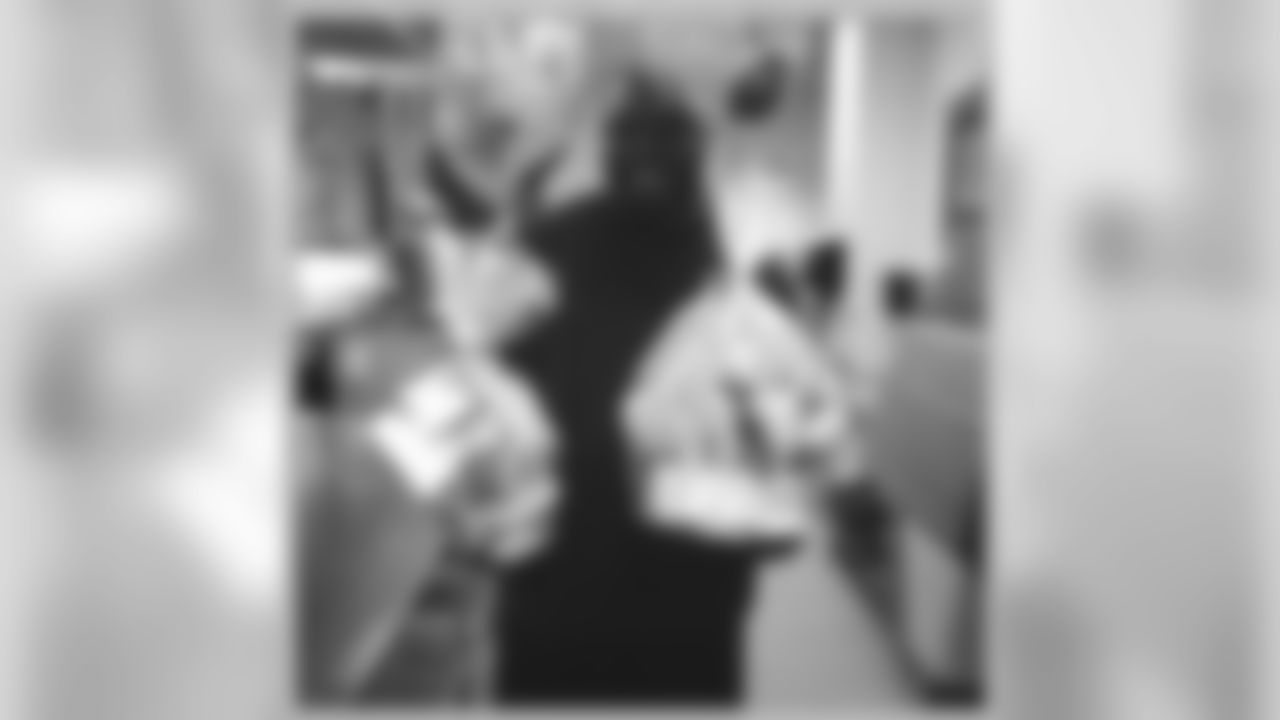 vlhammer [Vonta Leach]: #daddysgirls and #College of Human Ecology #ECU sent me this today at work