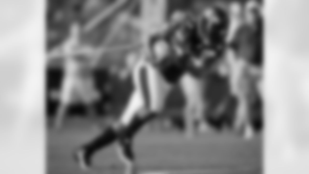 The Ravens participated in their first full-team practice of the 2010 season on Friday, July 30.