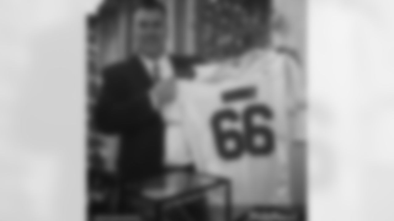 brandonw_66 [Brandon Williams]: My high school jersey got retired this past weekend!!! Lots of memories in that thing .................... ....................................... Sorry I was #Reminiscing #GoodTimes