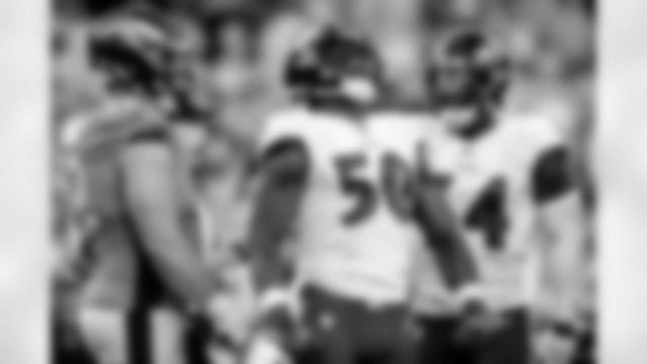 OLB Justin Houston celebrates after sacking Broncos' QB Drew Lock