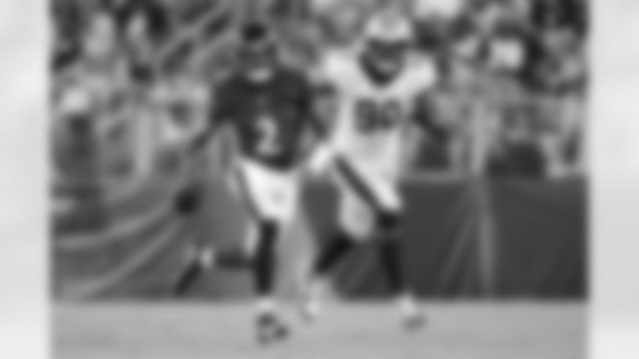 QB Tyler Huntley
