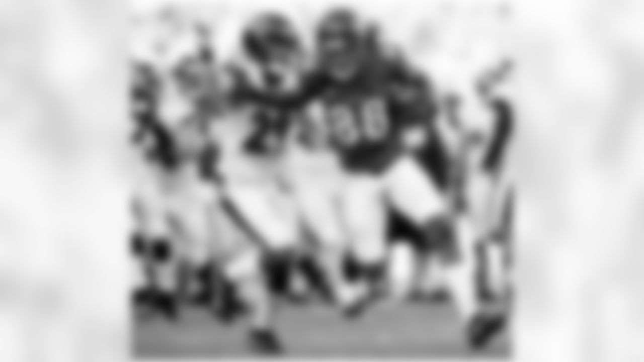 quincya18 [Quincy Adeboyejo] C O M P E T E