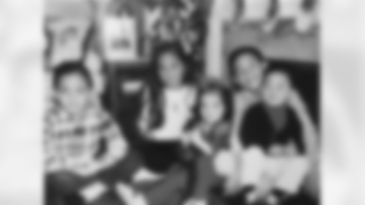 bkaufusi90 [Bronson Kaufusi] National Sibling Day!! My siblings make life a blast! And... Everything's BEEN a competition since day 1, so it's always exciting when we're together.