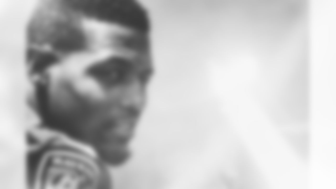 WR Mike Wallace