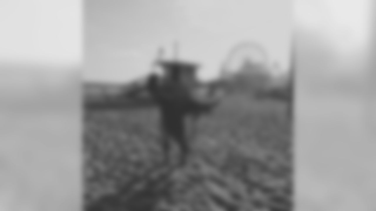 themainshow_ [Jermaine Eluemonor] We Traveled half America together and took some pretty dope pictures haha, Thank you for being mine through the ups and downs I will always love you, Until next time Los Angeles see you soon CK