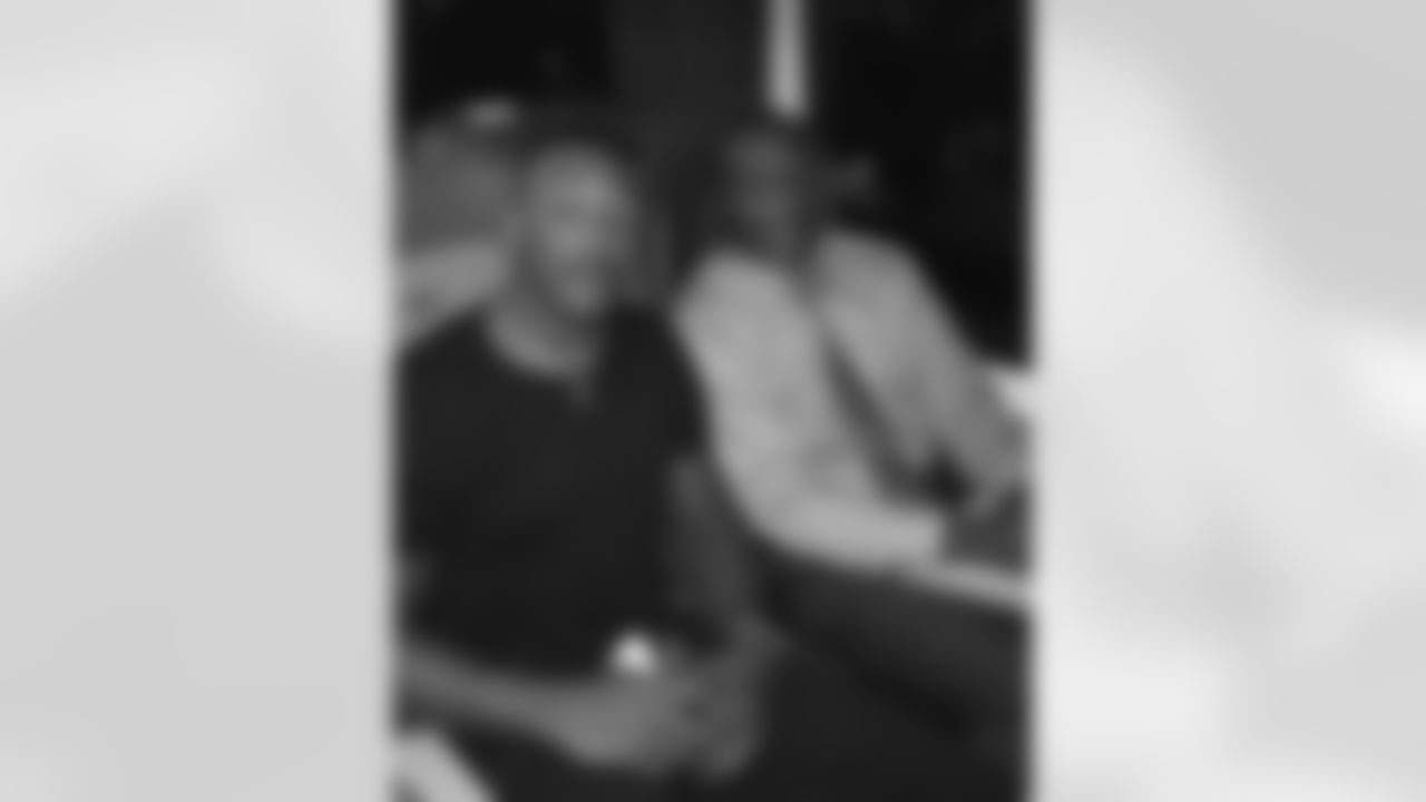 zobot_34 [Lorenzo Taliaferro]: Spent train ride home from New York with our team pastor this guy has really helped me in taking that next step to be fully committed to the lord. Love you @ravenschaplain