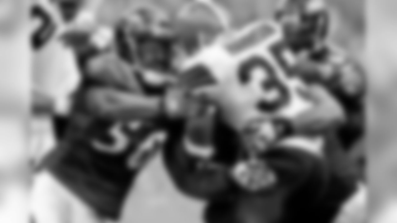Images from the Ravens' 34-3 win over the Cleveland Browns on Sept. 27, 2009.