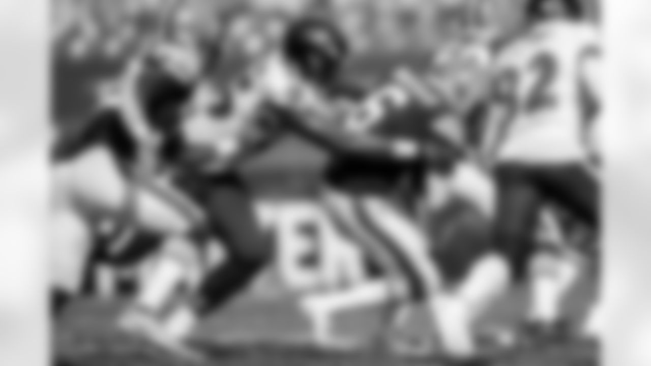 OLB Jaylon Ferguson sacks Browns QB Baker Mayfield