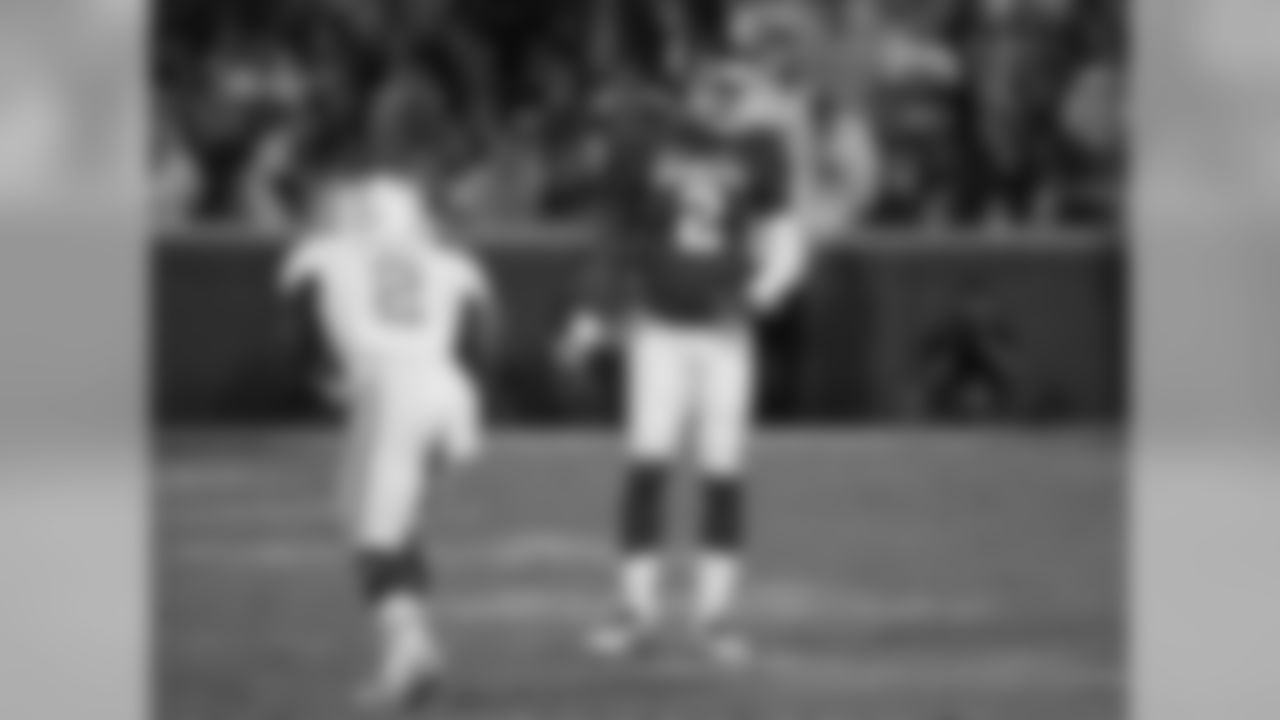 Appeared in 48 career games (22 starts) during his career at Oklahoma, recording 99 tackles (76 solo), 6.5 tackles for loss (-21 yards), four interceptions (100 return yards, including one INT-TD) and 15 passes defensed.