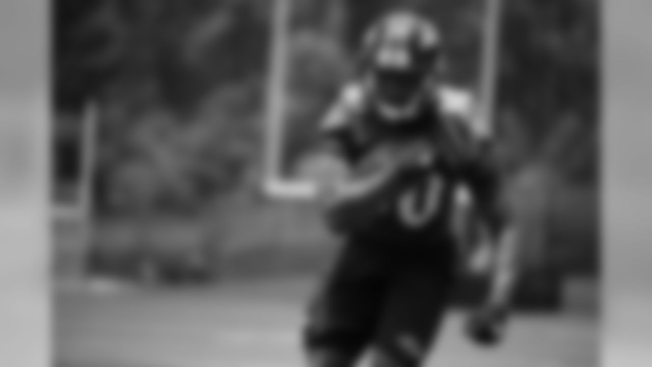 RB: Kenneth Dixon